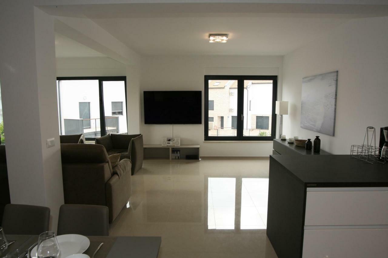 Penthouse No6 Lägenhet Medulin Exteriör bild